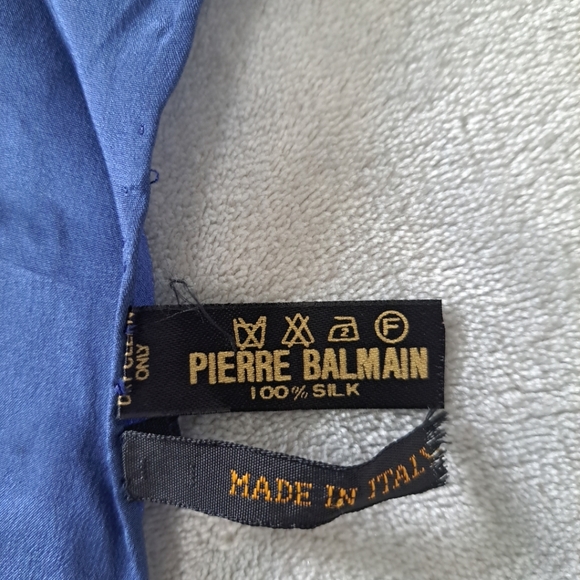 Vintage Pierre Balmain Handkerchief Neckerchief Bandana Floral Square 34"X33" - Picture 3 of 12